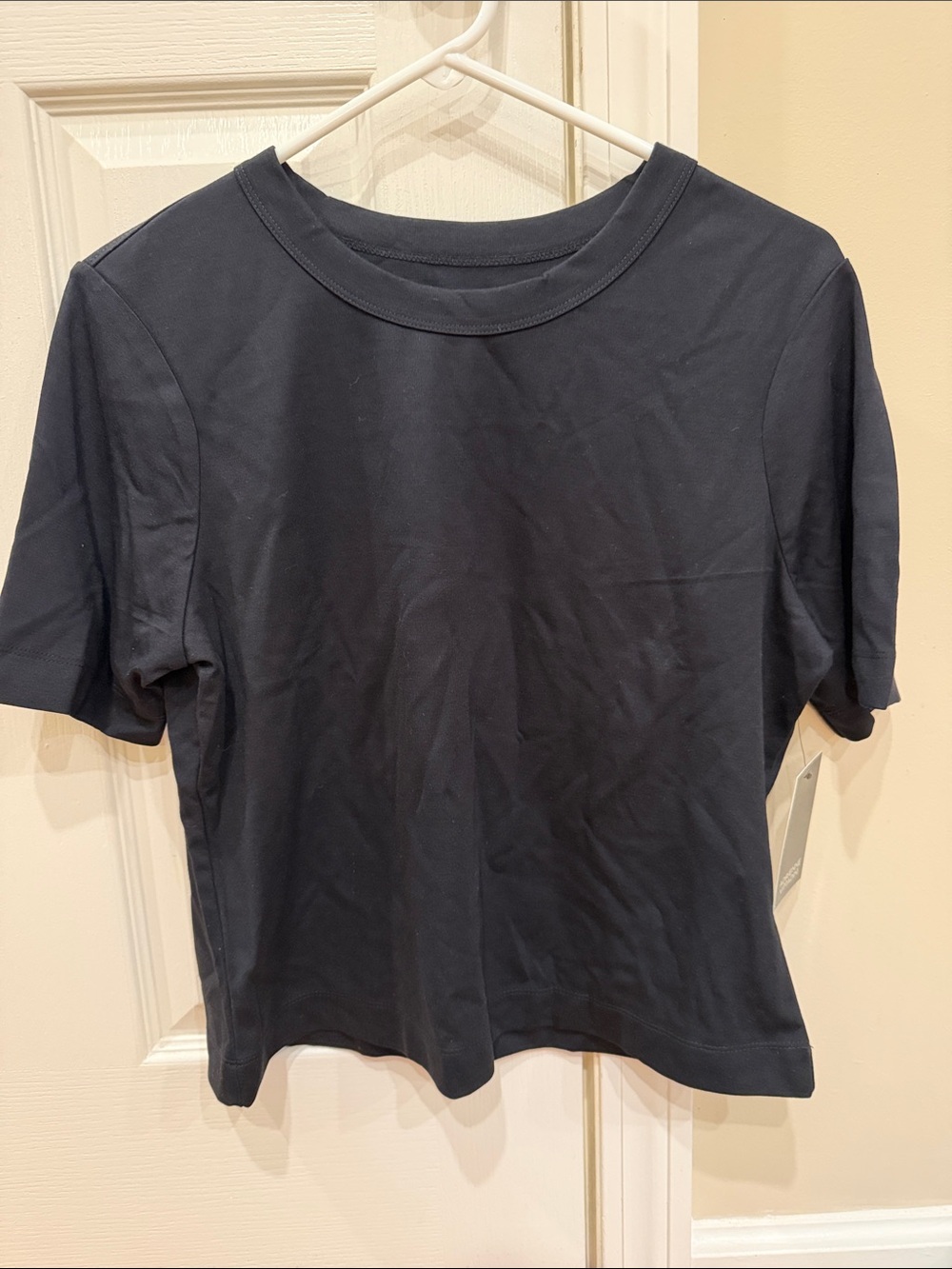 Adrienne Vittadini Black Short Sleeve Crewneck Tee